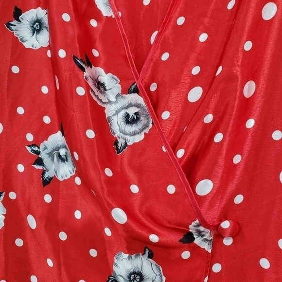 Vintage Beth Michaels women US Medium red white top floral polka dots wrap front - Picture 6 of 9